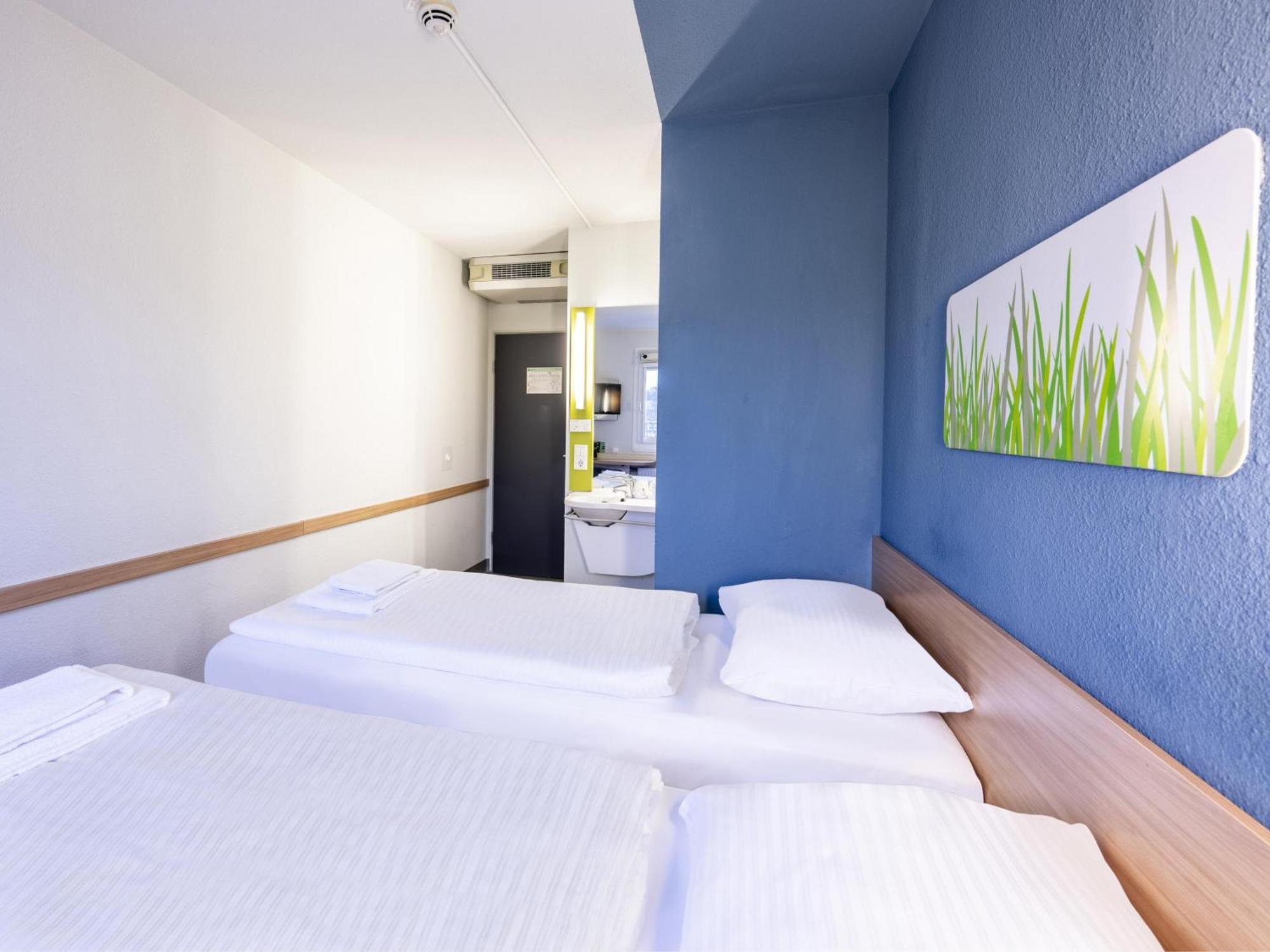 B&B Hotel Giessen-Linden Exteriör bild