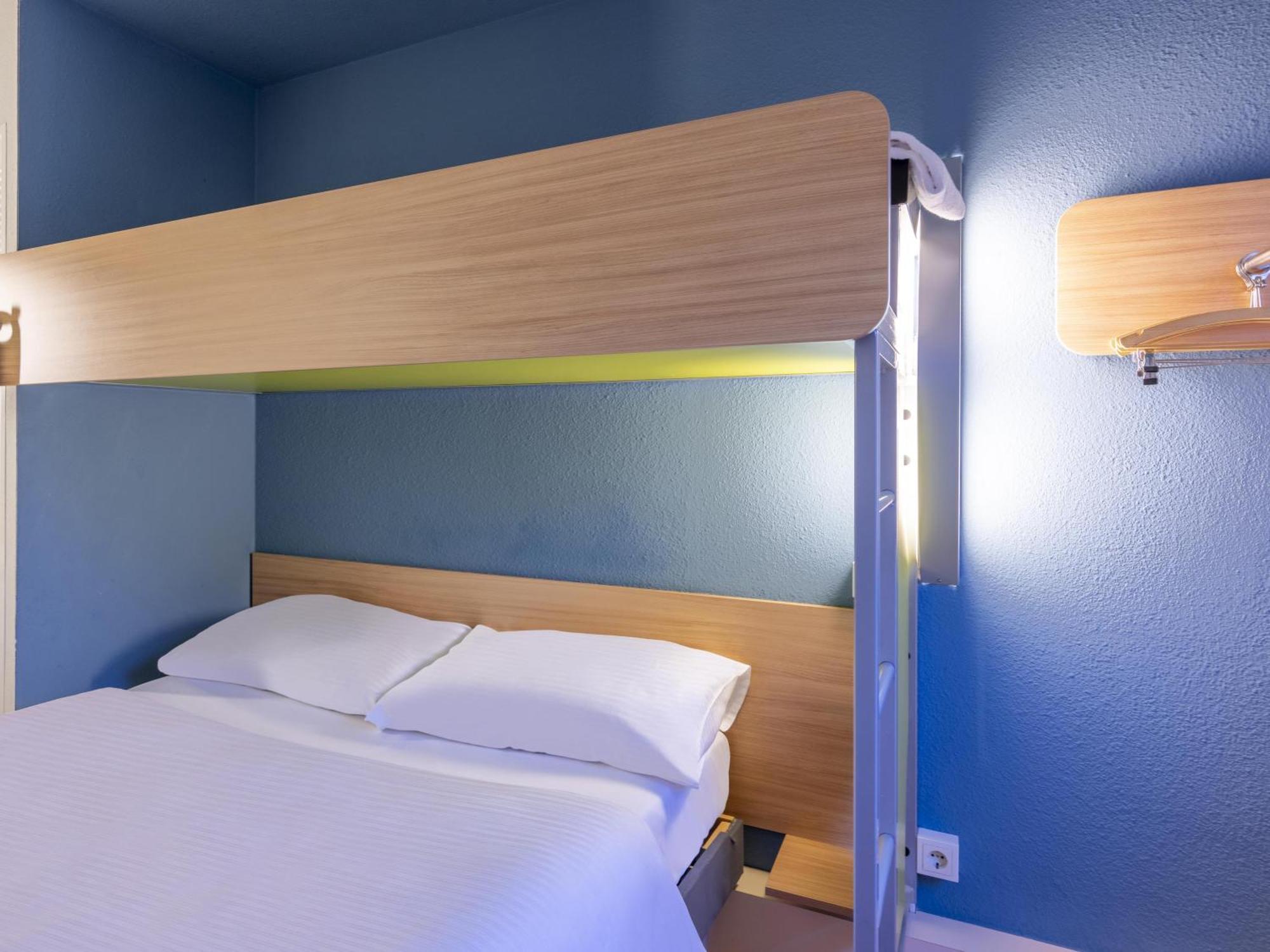 B&B Hotel Giessen-Linden Exteriör bild